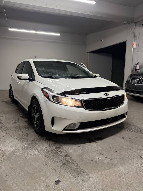 2017 Kia Forte5 LX