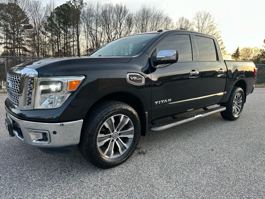 2017 Nissan Titan SL Crew Cab 4WD