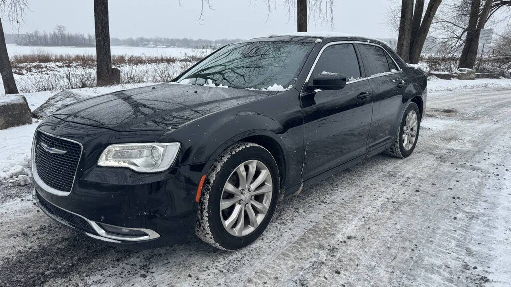 2018 Chrysler 300 Touring AWD
