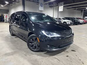 Chrysler Pacifica Hybrid Touring Plus FWD