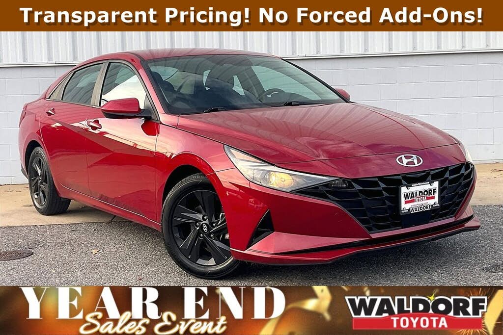 2022 Hyundai Elantra SEL FWD