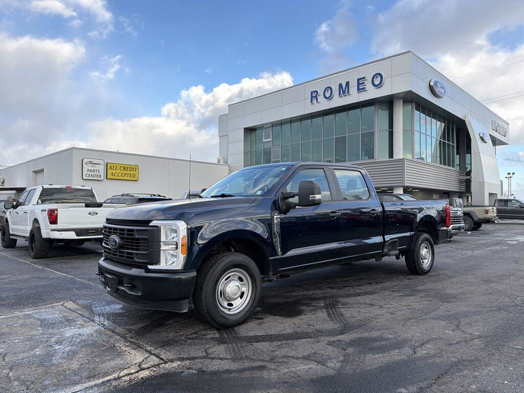 2023 Ford F-350 Super Duty XL Crew Cab RWD