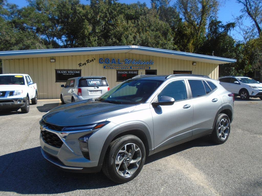 2024 Chevrolet Trax LT FWD