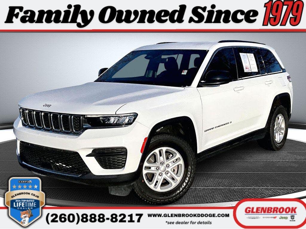 2024 Jeep Grand Cherokee Laredo 4WD