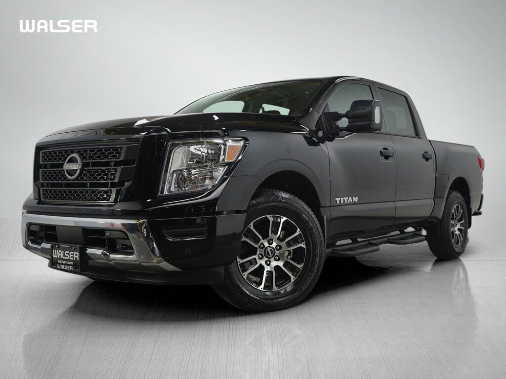 2024 Nissan Titan SV Crew Cab 4WD
