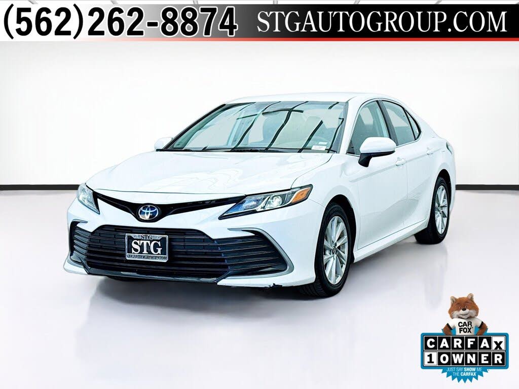 2024 Toyota Camry LE FWD