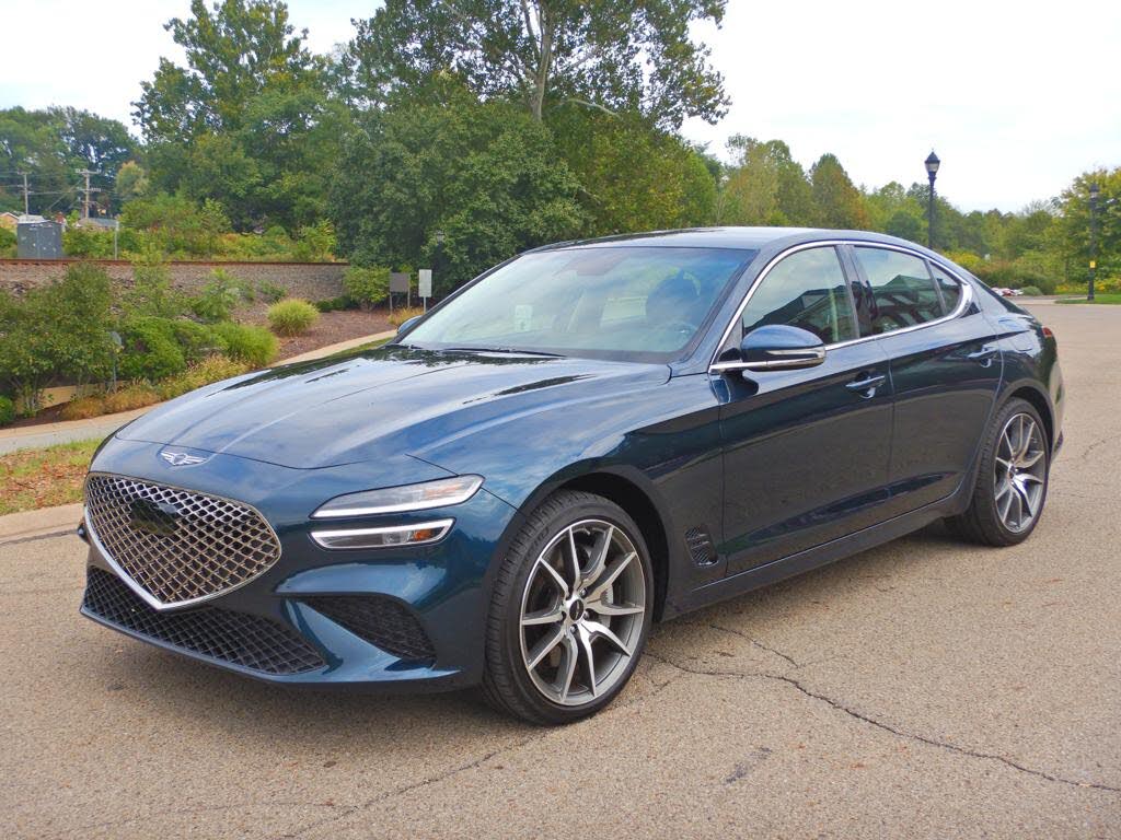 2025 Genesis G70 2.5T Standard RWD