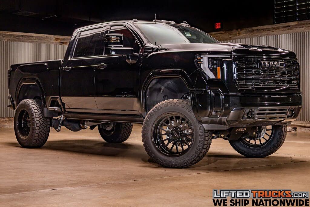 2025 GMC Sierra 2500HD AT4 Crew Cab 4WD
