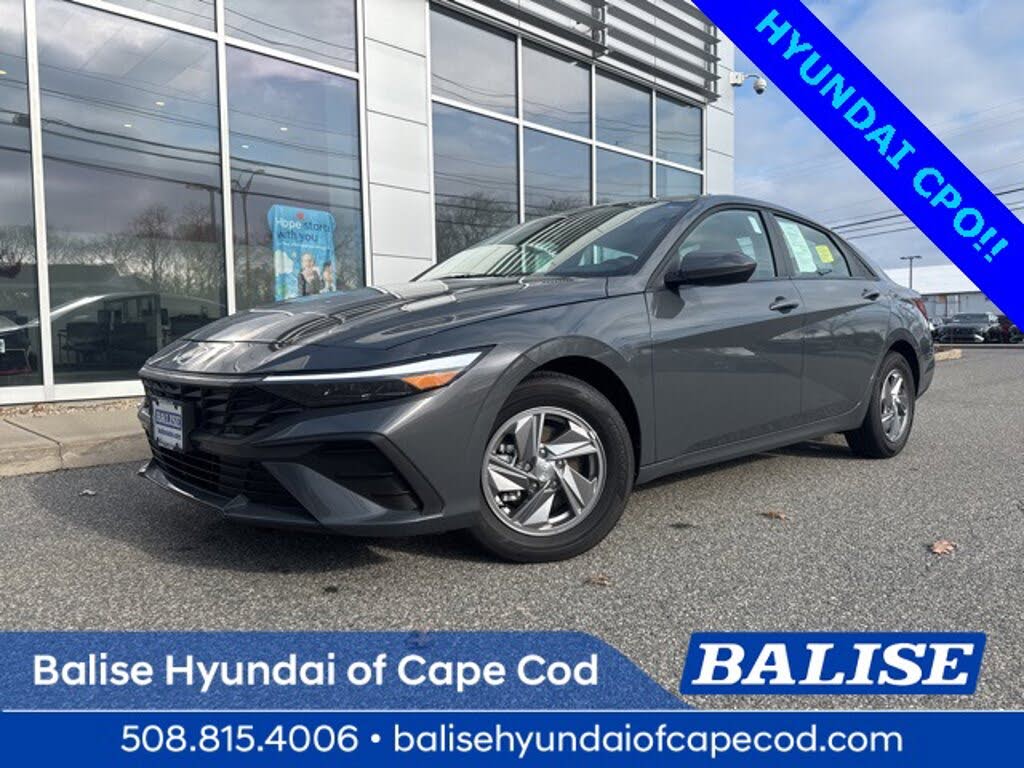 2025 Hyundai Elantra SE FWD