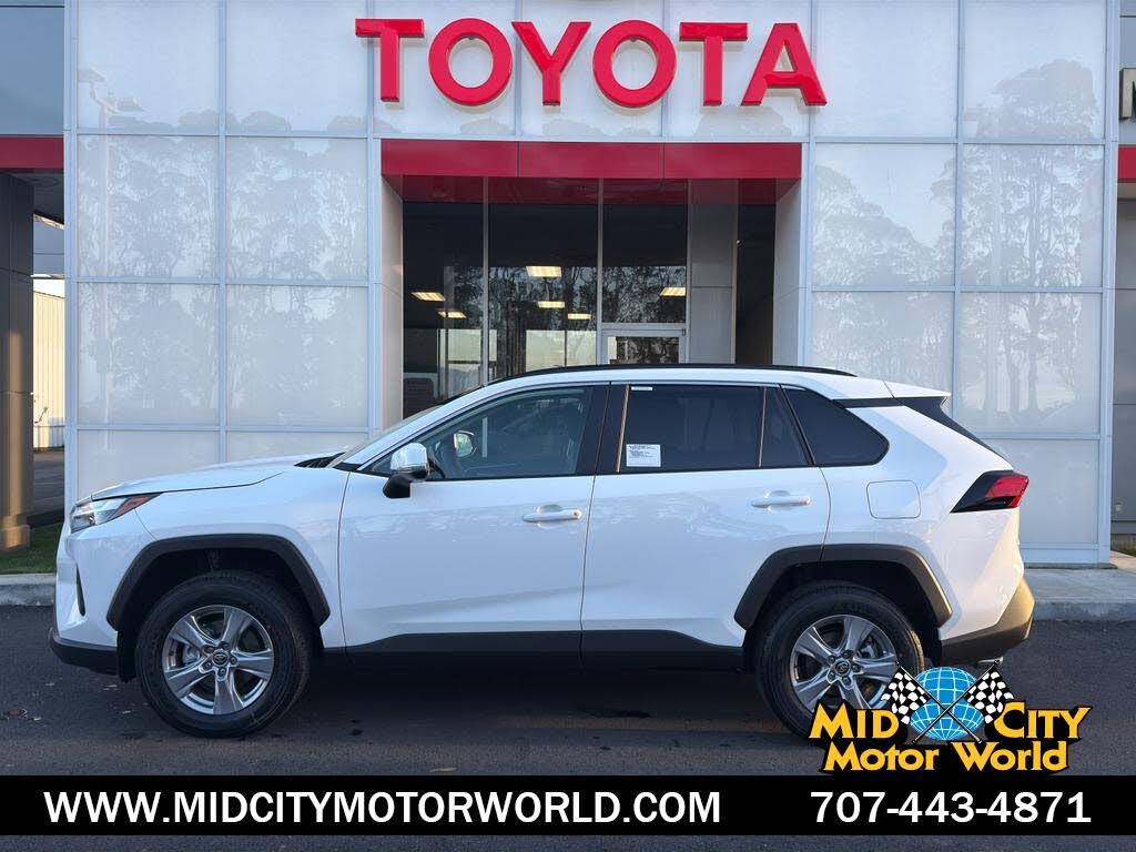 2025 Toyota RAV4 XLE AWD