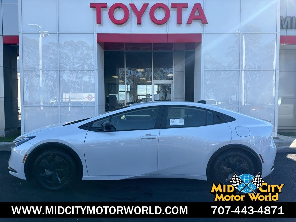 2026 Toyota Prius LE FWD