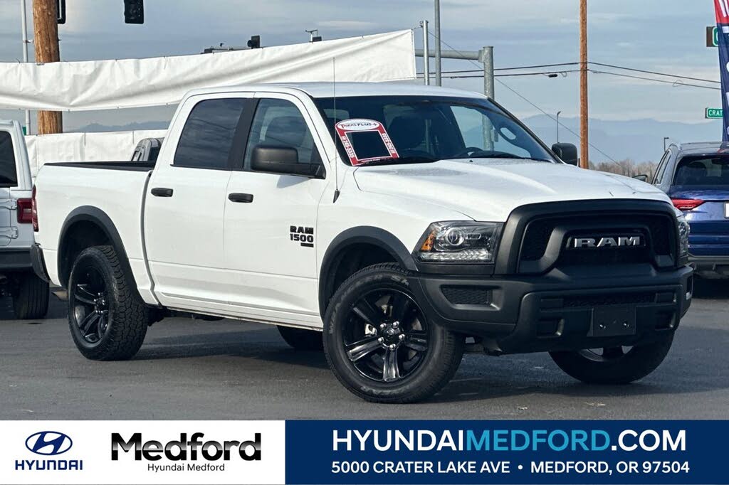 2024 RAM 1500 Classic Warlock Crew Cab 4WD