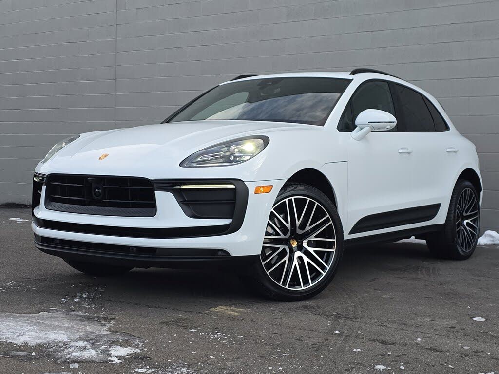 2025 Porsche Macan AWD