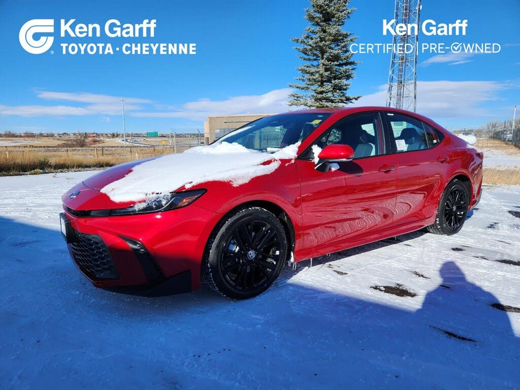 2025 Toyota Camry SE AWD