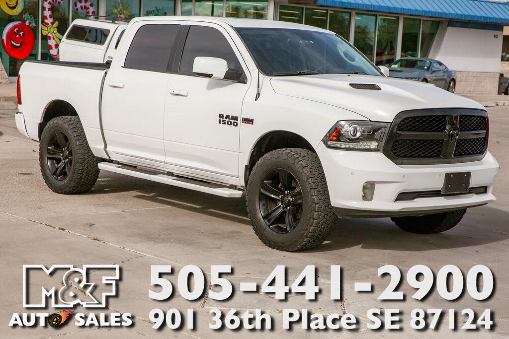 2017 RAM 1500 Night Crew Cab 4WD