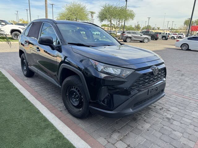 2020 Toyota RAV4 LE FWD