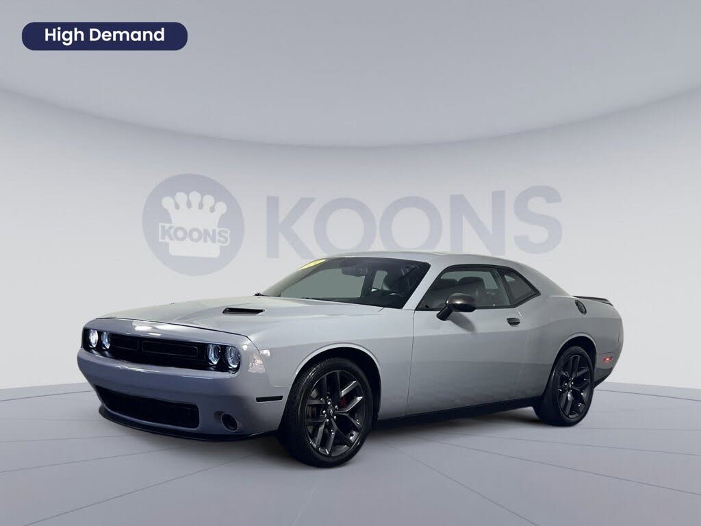 2021 Dodge Challenger SXT RWD