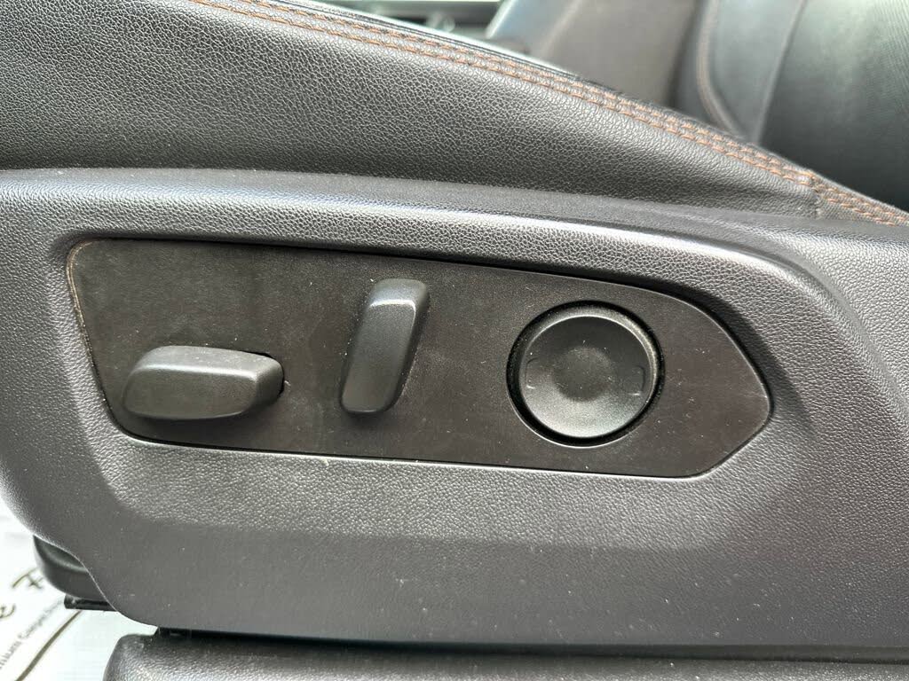 2024 GMC Sierra 3500HD AT4 Crew Cab 4WD