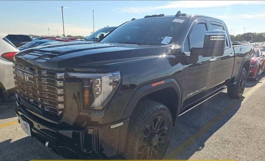 2025 GMC Sierra 2500HD Denali Ultimate Crew Cab 4WD