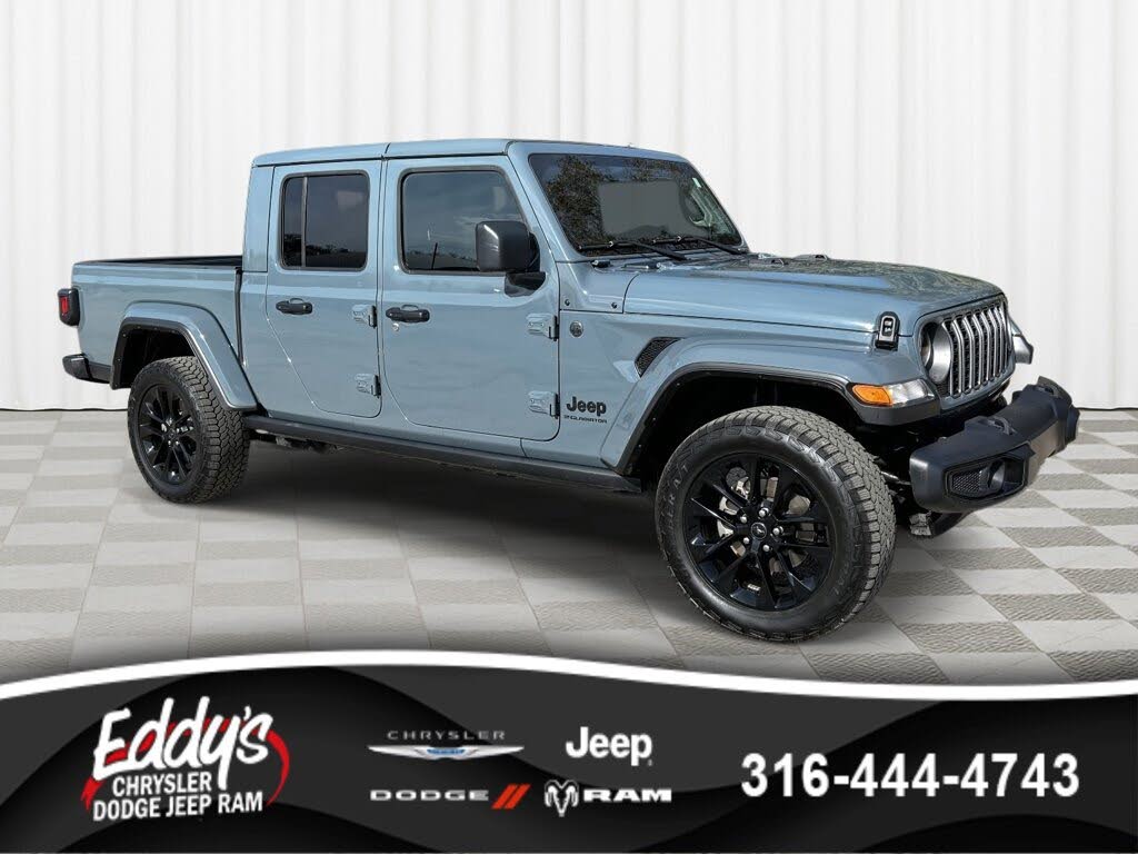 2025 Jeep Gladiator NightHawk Crew Cab 4WD