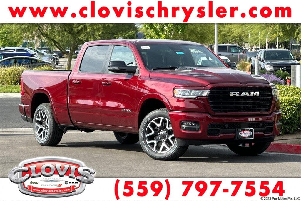 2025 RAM 1500 Laramie Crew Cab 4WD