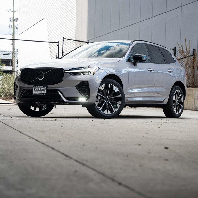 2026 Volvo XC60 B5 Plus AWD