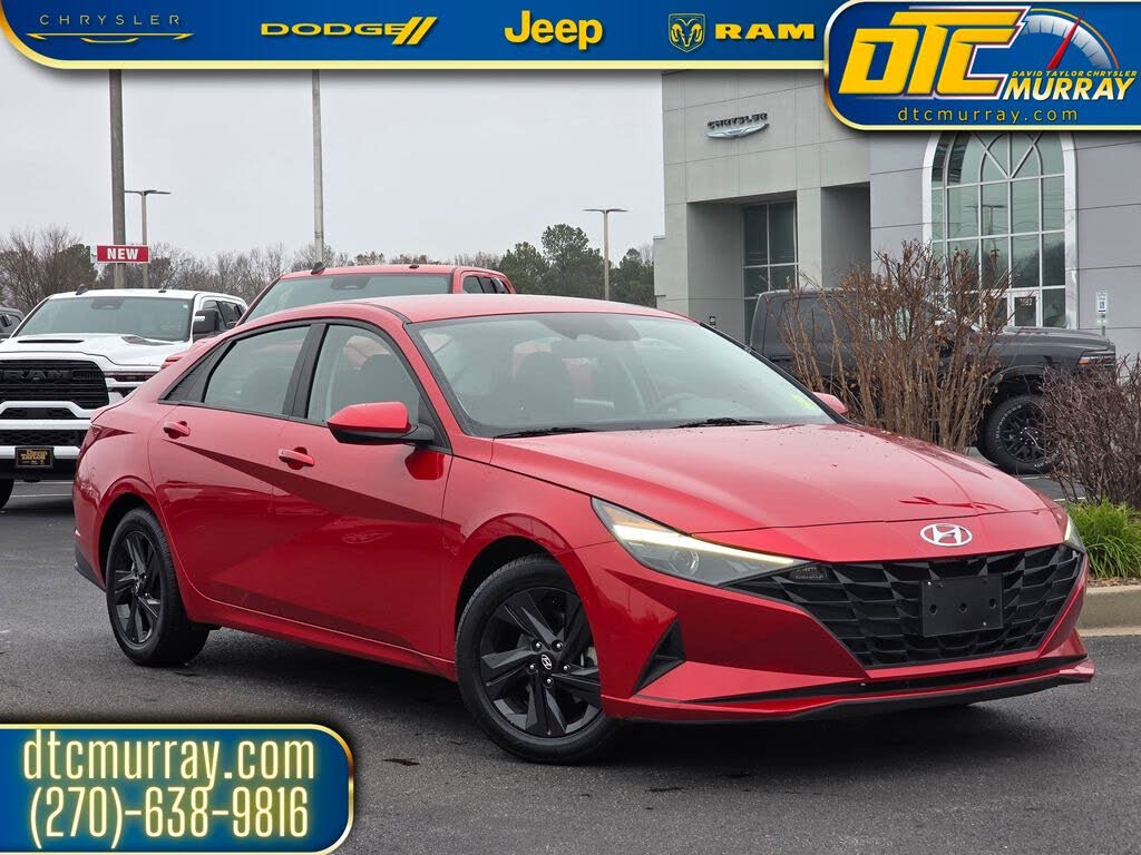 2022 Hyundai Elantra SEL FWD
