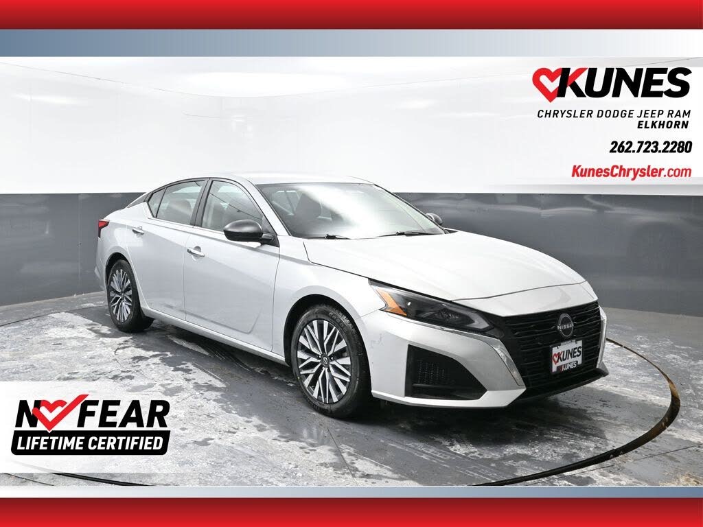 2024 Nissan Altima 2.5 SV FWD