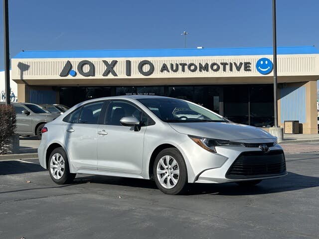 2024 Toyota Corolla LE FWD