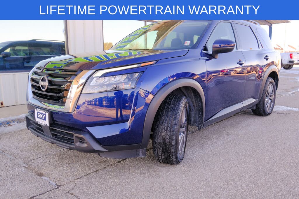 2025 Nissan Pathfinder SV 4WD