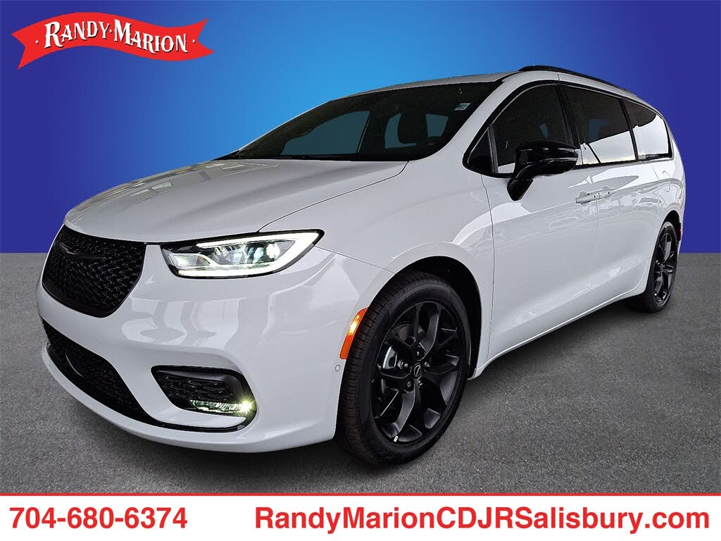 2026 Chrysler Pacifica Limited FWD