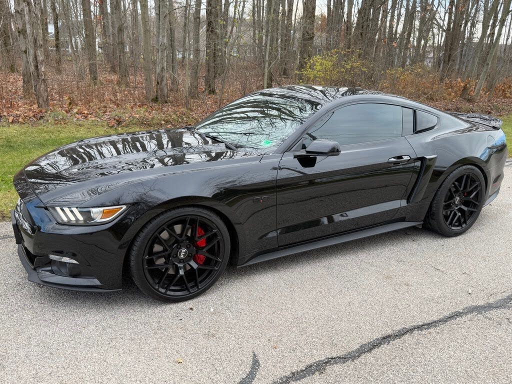 2015 Ford Mustang GT Premium Coupe RWD