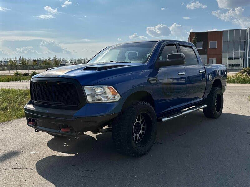 2016 RAM 1500 SLT Crew Cab 4WD