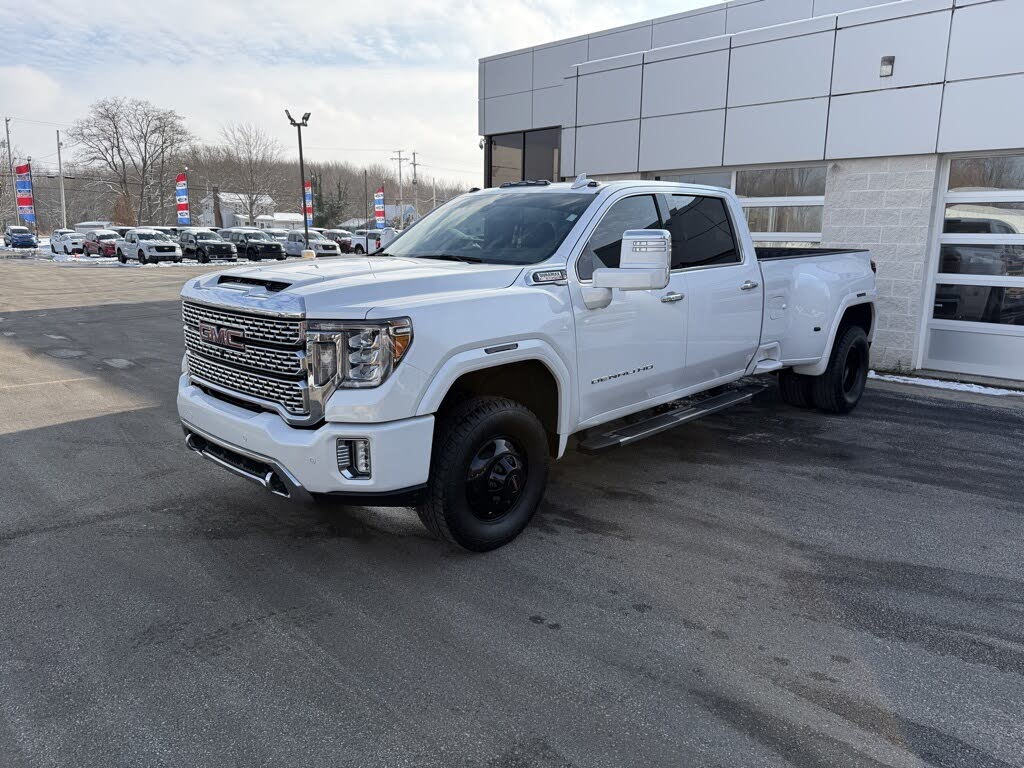 2022 GMC Sierra 3500HD Denali Crew Cab 4WD