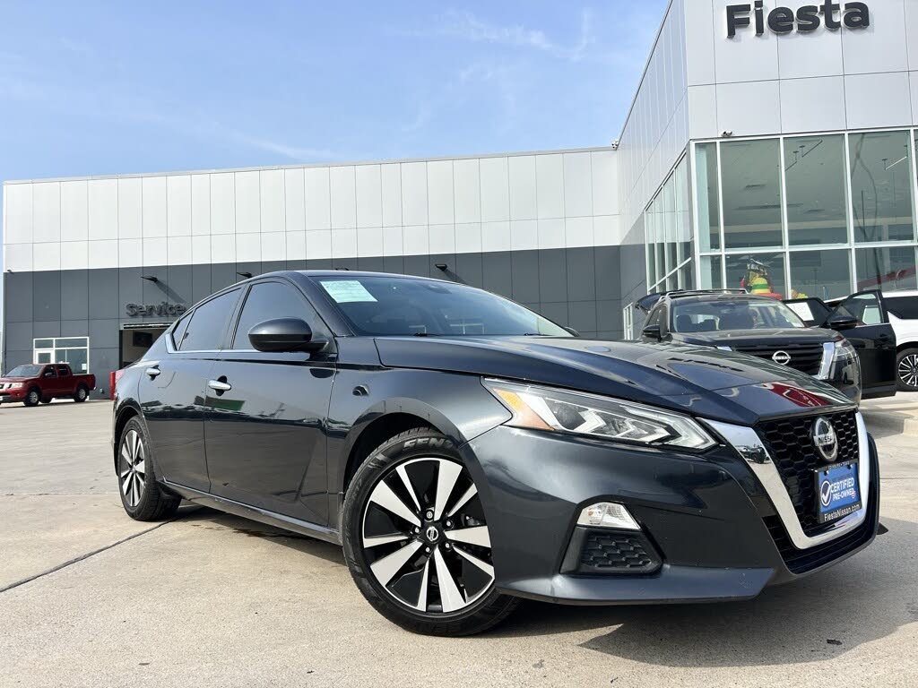 2022 Nissan Altima 2.5 SV FWD