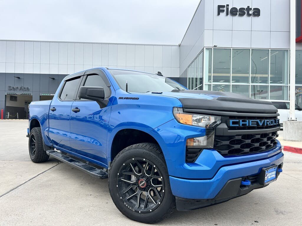 2023 Chevrolet Silverado 1500 Custom Crew Cab 4WD