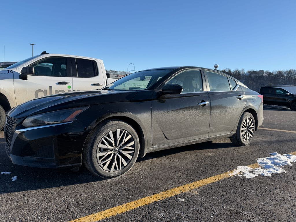 2023 Nissan Altima 2.5 SV AWD