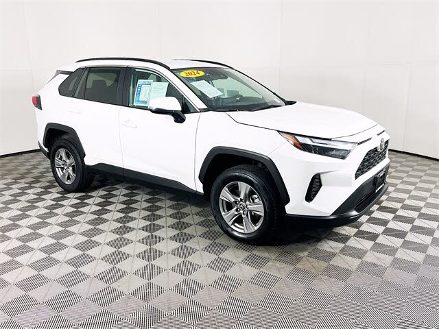 2024 Toyota RAV4 XLE FWD