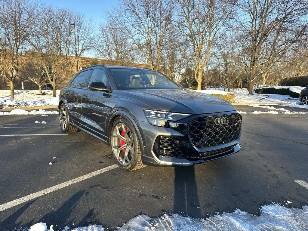 2025 Audi RS Q8 4.0T quattro Performance