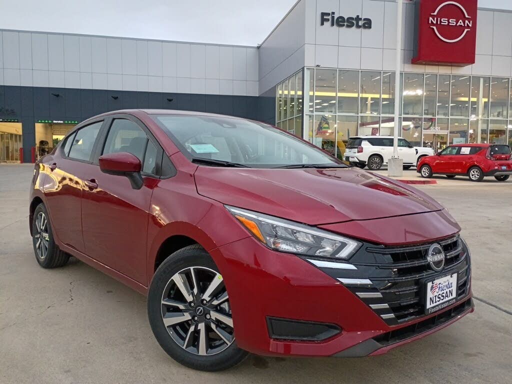 2025 Nissan Versa SV FWD