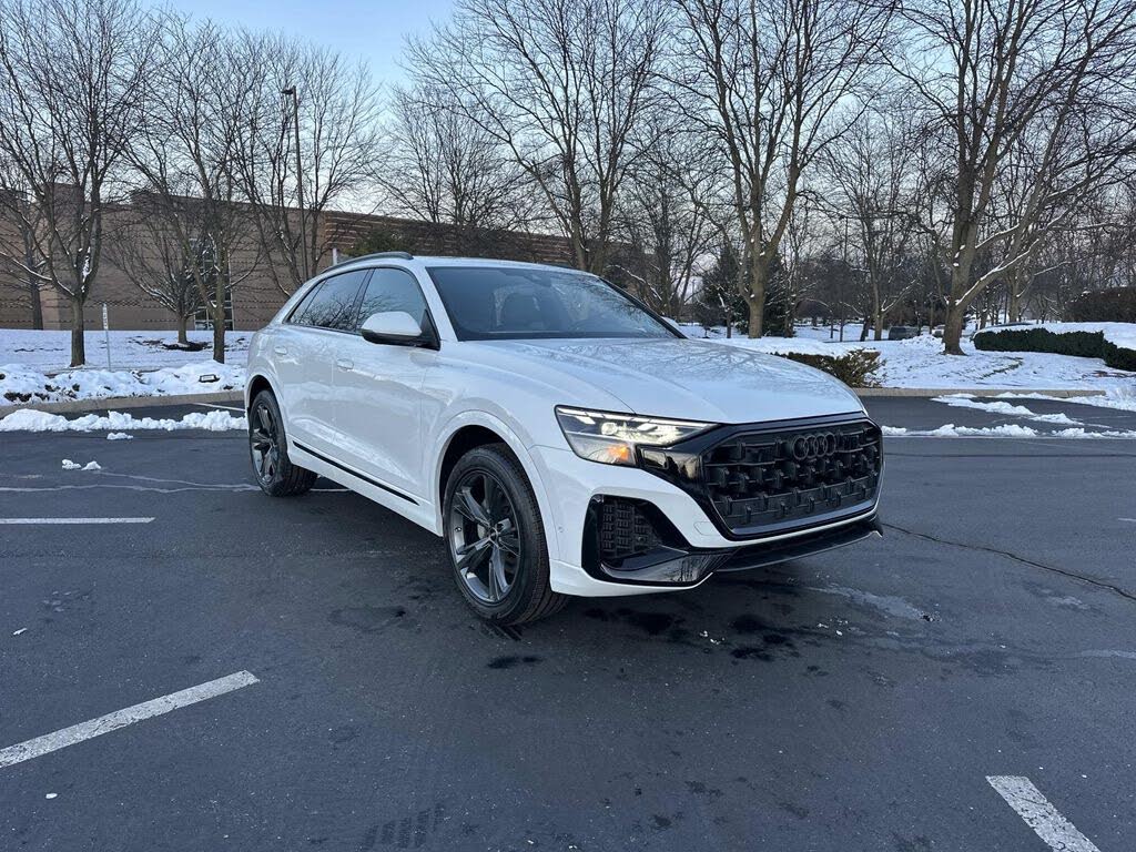 2026 Audi Q8 quattro Premium 55 TFSI