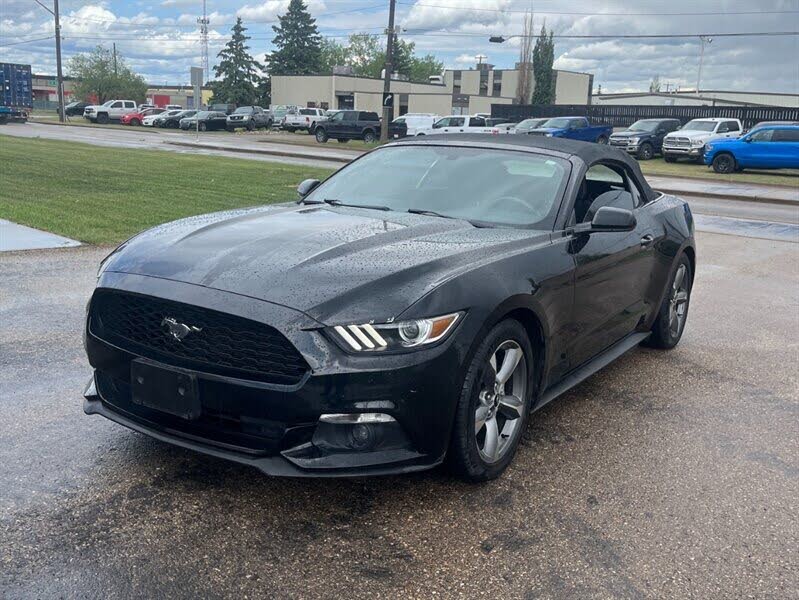 2016 Ford Mustang V6 Convertible RWD