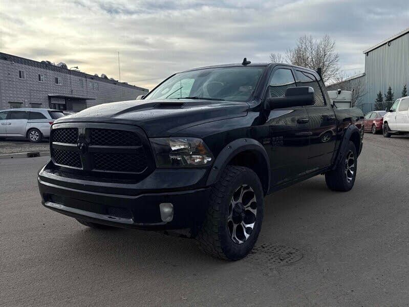 RAM 1500 Classic SLT Crew Cab 4WD 2021