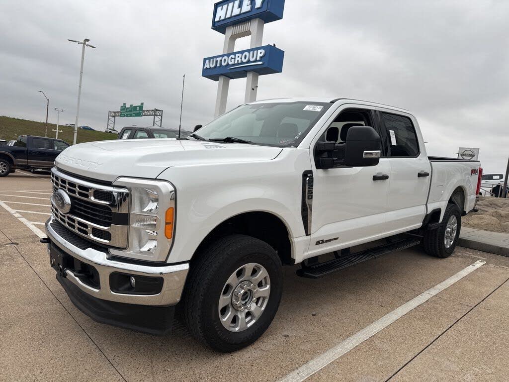 2023 Ford F-250 Super Duty XLT Crew Cab 4WD