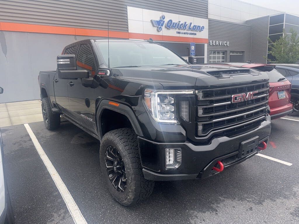 2023 GMC Sierra 3500HD AT4 Crew Cab 4WD