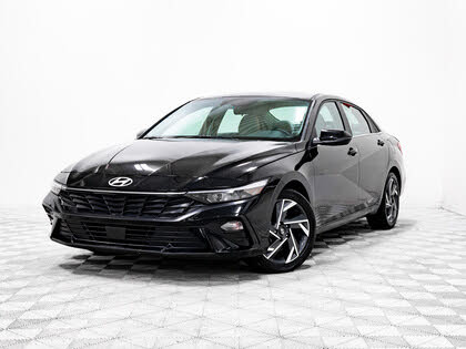 Hyundai Elantra Luxury FWD 2024