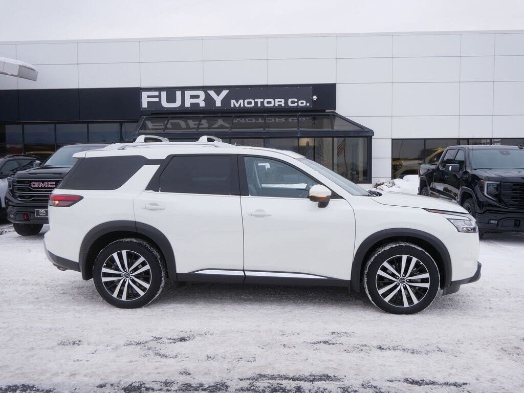 2024 Nissan Pathfinder Platinum 4WD