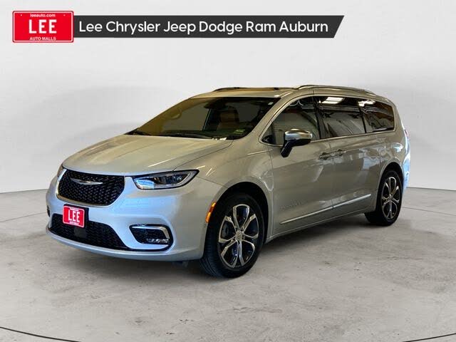 2026 Chrysler Pacifica Pinnacle AWD