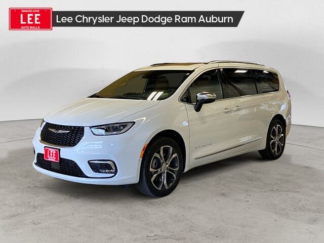 2026 Chrysler Pacifica Pinnacle AWD