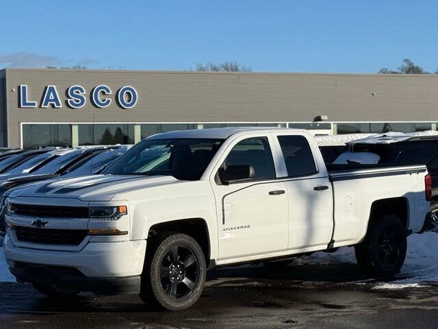 2018 Chevrolet Silverado 1500 Custom Double Cab 4WD